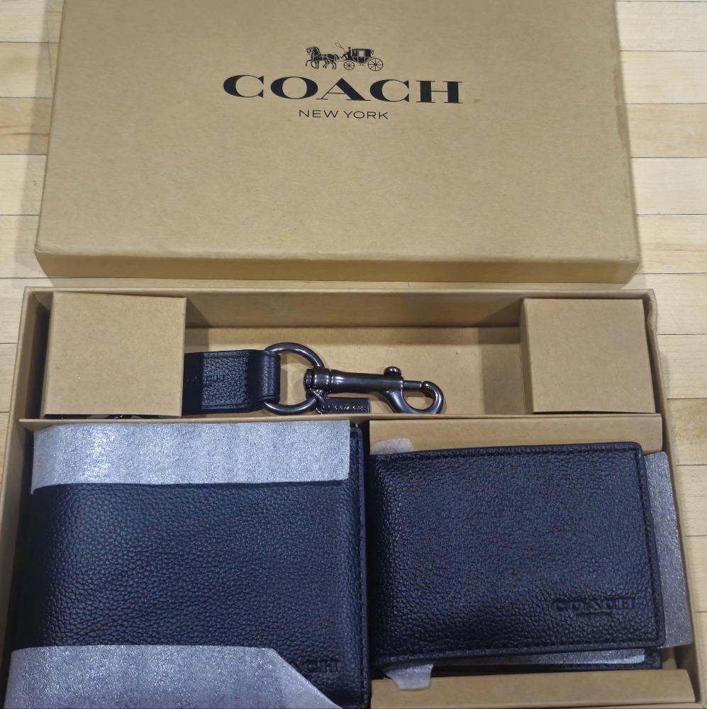 Coach Men's Wallet Set New in Box NIB